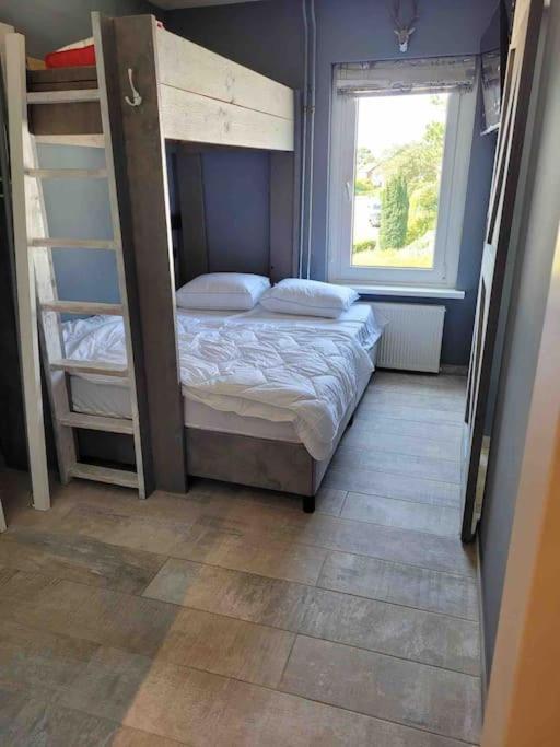 Bed and Breakfast Voormalig Politiebureau Gebruik Welnesstuin Tegen Betaling à Ouddorp Extérieur photo